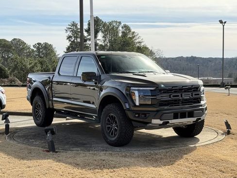 Used 2025 Ford F150 Raptor image 9