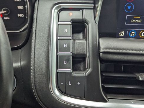Used 2021 GMC Yukon SLE AWD/4WD image 17