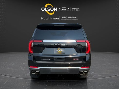 Used 2026 GMC Yukon XL Denali w/ Sun & Power Step Package AWD/4WD image 12