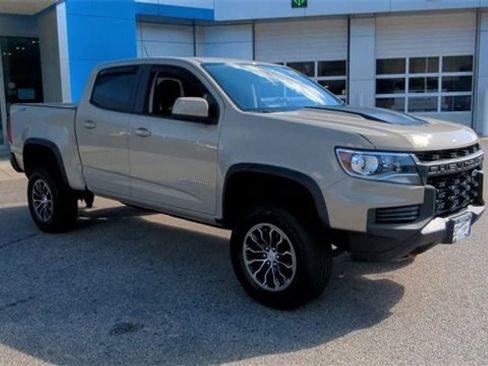 Used 2022 Chevrolet Colorado ZR2 image 2