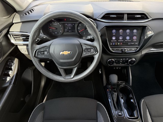 Certified 2022 Chevrolet TrailBlazer LT w/ Convenience Package FWD image 13