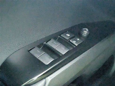 Used 2026 Toyota Camry XLE FWD image 14