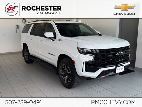 Certified 2024 Chevrolet Suburban Z71 w/ Luxury Package AWD/4WD image 1