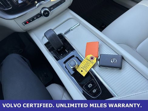 Used 2024 Volvo XC60 B5 Core w/ Protection Package Premier image 25