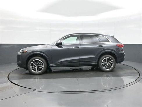 New 2025 Audi Q5 Premium image 4