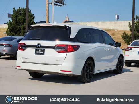 Used 2024 Honda Odyssey Sport image 7
