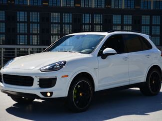 Used 2017 Porsche Cayenne S image 1