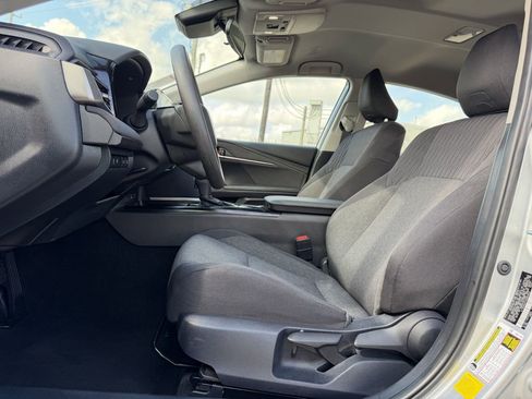 Used 2025 Toyota Camry LE FWD image 27
