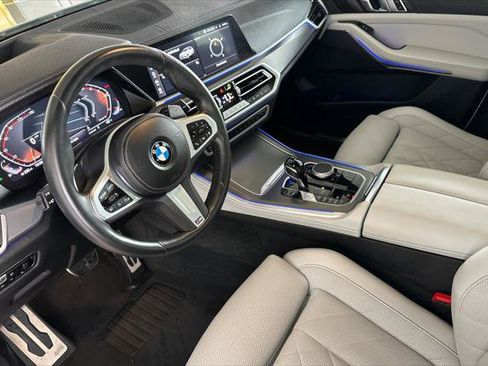 Used 2023 BMW X5 sDrive40i w/ M Sport Package image 9