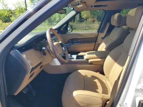Certified 2025 Land Rover Range Rover Autobiography AWD/4WD image 14