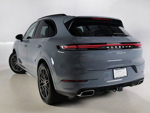 Certified 2026 Porsche Cayenne AWD/4WD image 30