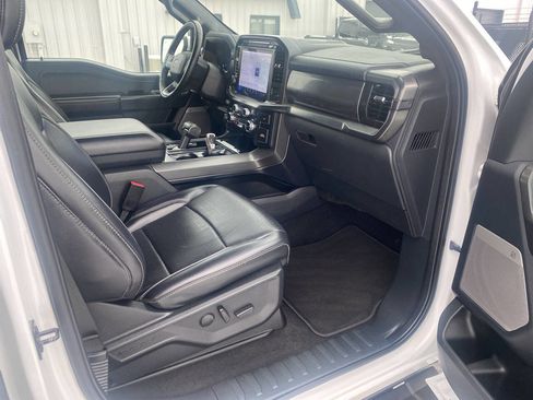 Used 2025 Ford F150 Lariat w/ FX4 Off-Road Package image 23