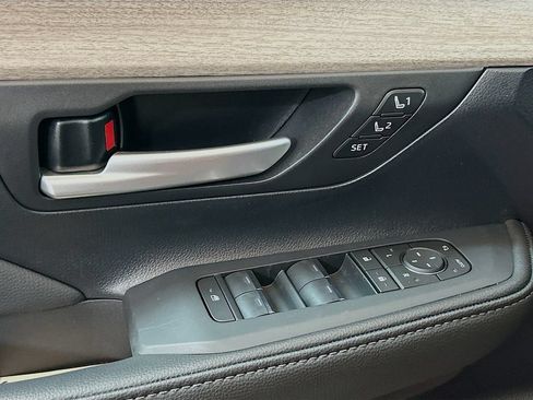 New 2026 Toyota Grand Highlander FWD image 15