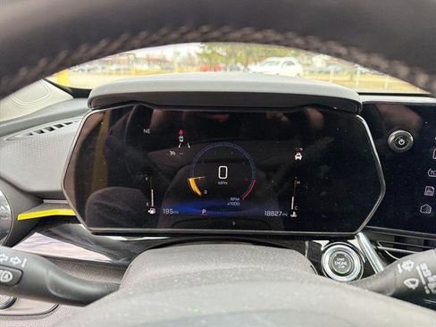 Used 2024 Chevrolet Trax ACTIV w/ Driver Confidence Package image 33