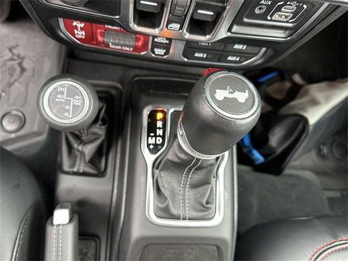 Used 2024 Jeep Wrangler Unlimited Rubicon image 29