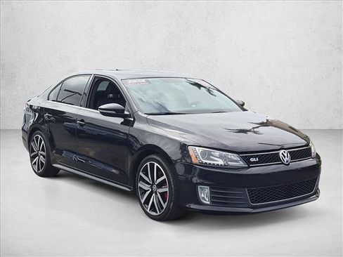 Used 2013 Volkswagen Jetta GLI Autobahn FWD image 3