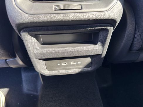 New 2026 Volkswagen Taos SE image 12