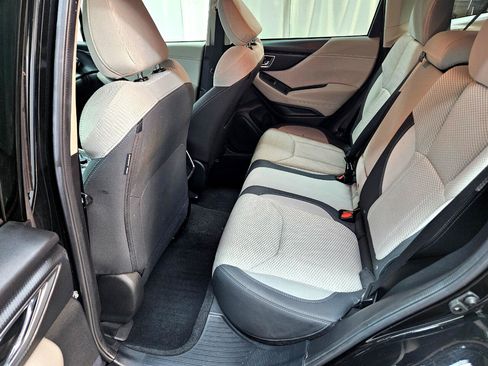 Used 2019 Subaru Forester Premium image 16