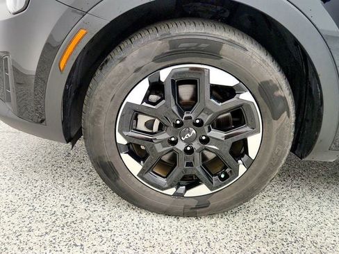 Used 2024 Kia Sorento S w/ Panoramic Sunroof Package FWD image 9