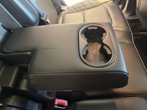 Used 2016 Ford Explorer Platinum AWD/4WD image 28