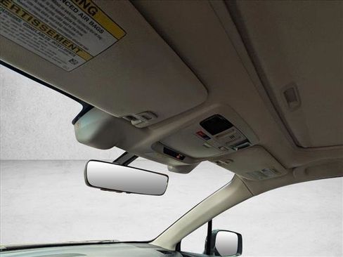 Used 2017 Subaru Legacy 2.5i Limited image 19