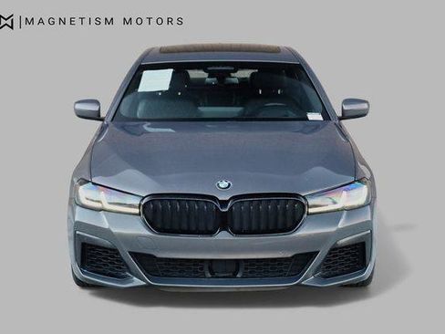 Used 2022 BMW M550i xDrive AWD/4WD image 5