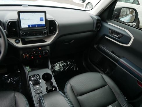 Used 2024 Ford Bronco Sport Heritage w/ Heritage Convenience Package image 15