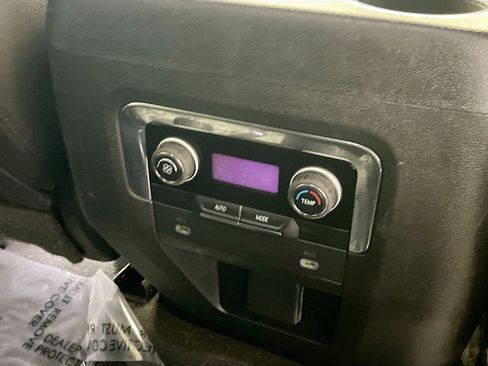 Used 2023 Chevrolet Suburban RST image 16