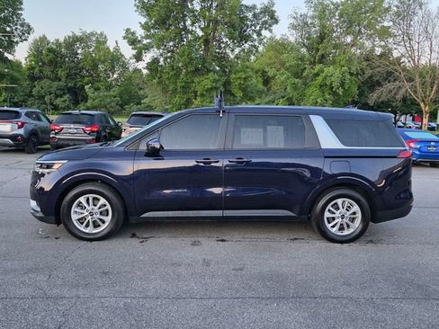 Certified 2024 Kia Carnival LX FWD image 5