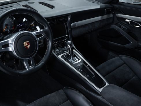 Used 2015 Porsche 911 GT3 RWD image 46
