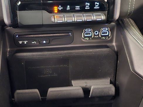 Used 2019 RAM 1500 Limited AWD/4WD image 23