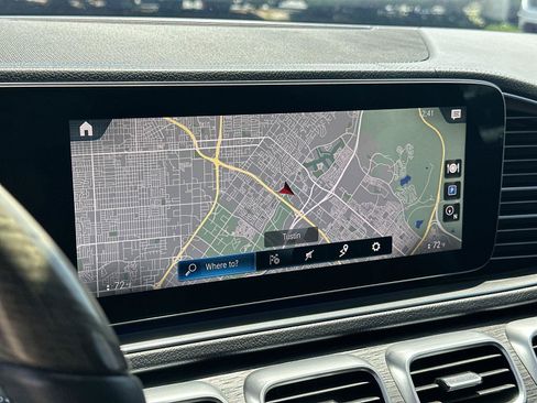 Used 2022 Mercedes-Benz GLS 450 4MATIC image 13