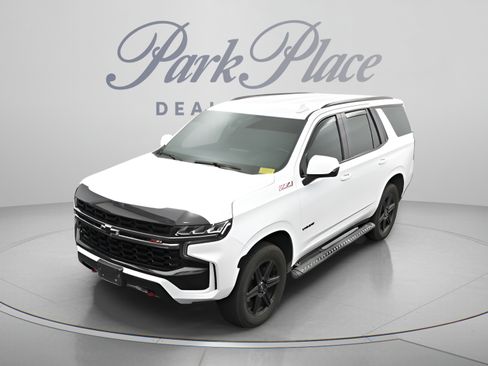 Used 2022 Chevrolet Tahoe Z71 w/ Luxury Package AWD/4WD image 29