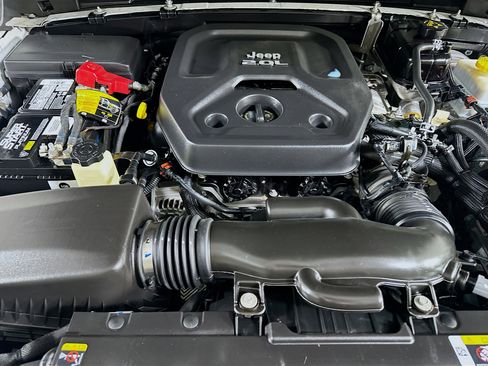 Used 2022 Jeep Wrangler Willys image 30