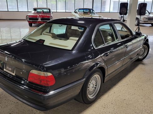 Used 1997 BMW 740i RWD image 37