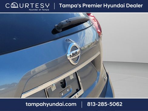 Used 2019 Nissan Rogue SL w/ Premium Package image 7