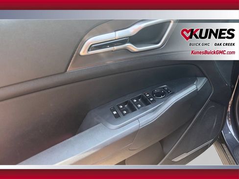 Used 2026 Kia Sportage LX FWD image 19