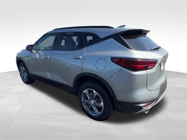Certified 2024 Chevrolet Blazer LT w/ Convenience Package FWD image 4