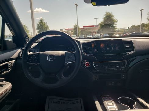 Certified 2024 Honda Passport Black Edition image 26