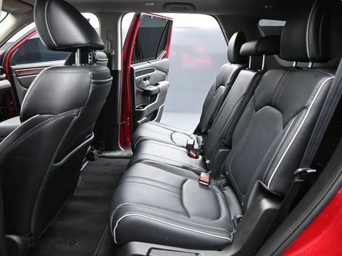 Used 2023 Honda Pilot Elite image 16