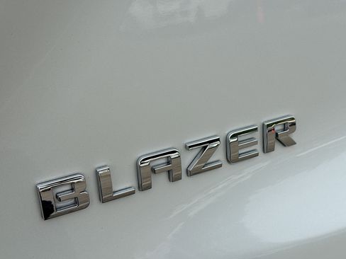 Used 2023 Chevrolet Blazer Premier w/ Driver Confidence II Package image 11