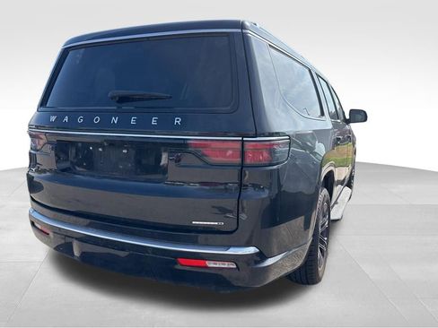 Used 2024 Jeep Wagoneer L Series II w/ Flexible Seating Group image 11