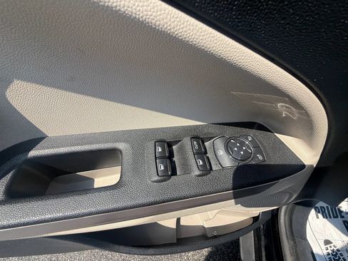 Used 2022 Ford EcoSport S AWD/4WD image 31