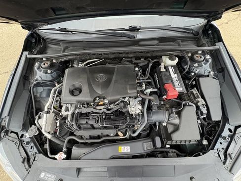 Used 2021 Toyota Camry SE image 15