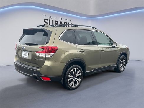Certified 2023 Subaru Forester Limited image 5