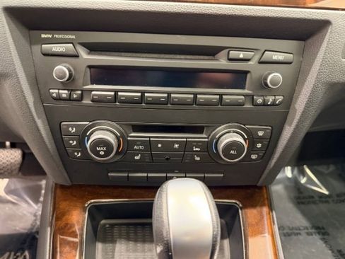 Used 2011 BMW 328i xDrive Sedan image 35