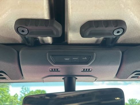 Used 2021 Jeep Wrangler Unlimited Sport image 40