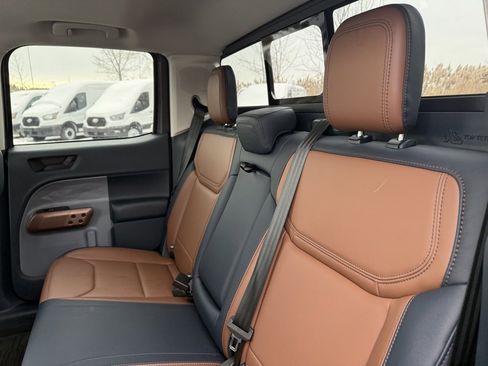 Used 2023 Ford Maverick Lariat w/ Lariat Luxury Package image 10