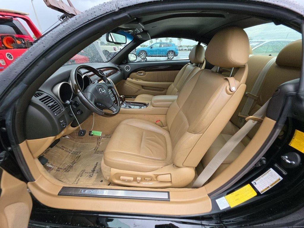 Used 2006 Lexus SC 430 Convertible w/ Preferred Accessory Pkg RWD image 9