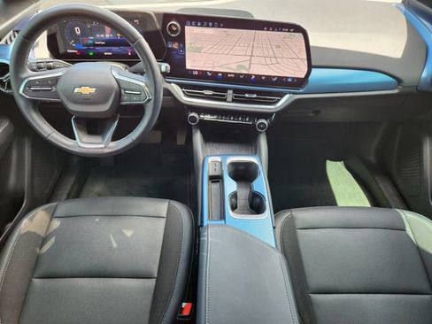 Used 2024 Chevrolet Equinox EV LT FWD image 26
